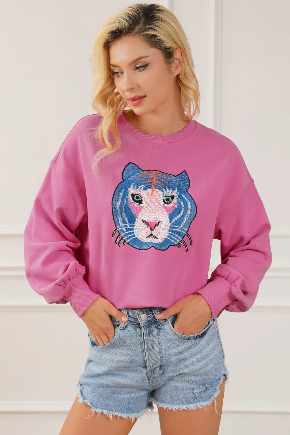 Chic Tiger Embroidered Casual Sweatshirt