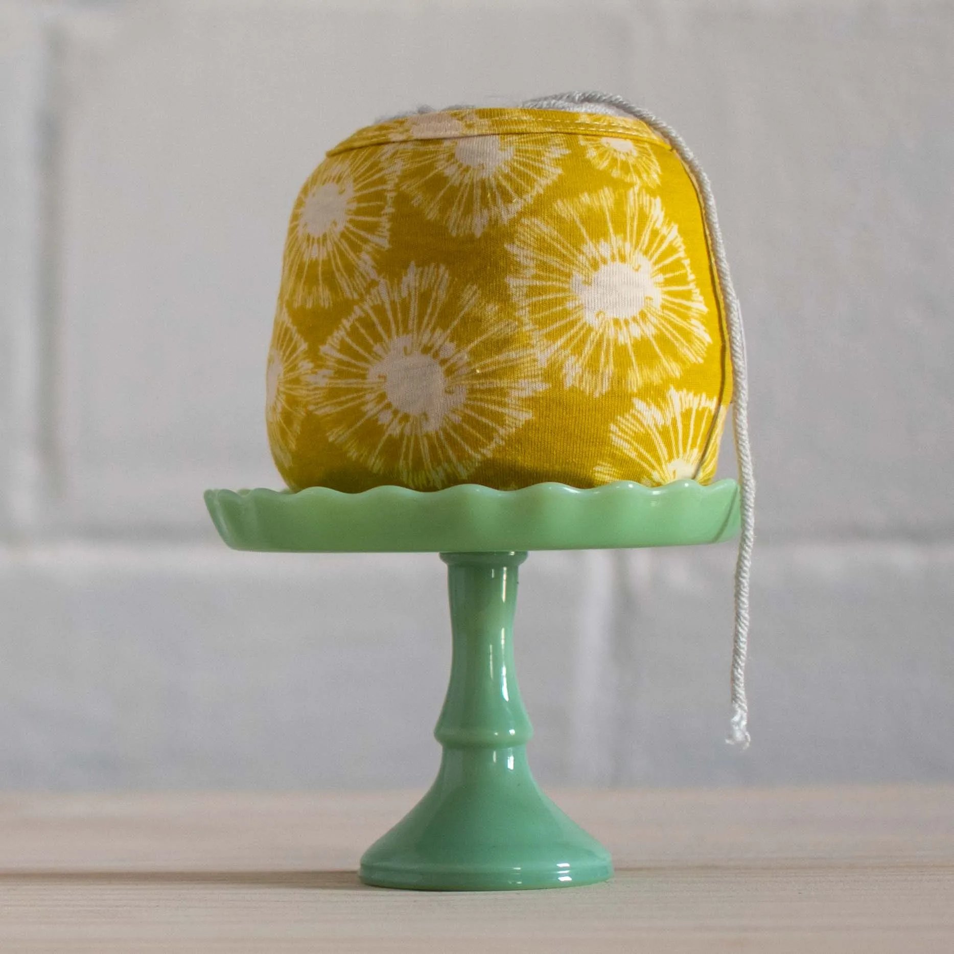 Cozy Cake - Medium