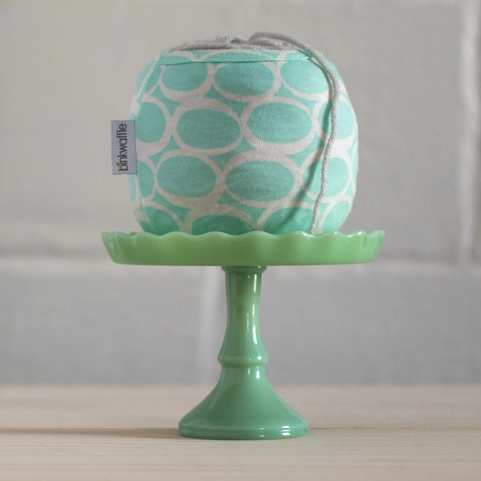 Cozy Cake - Medium